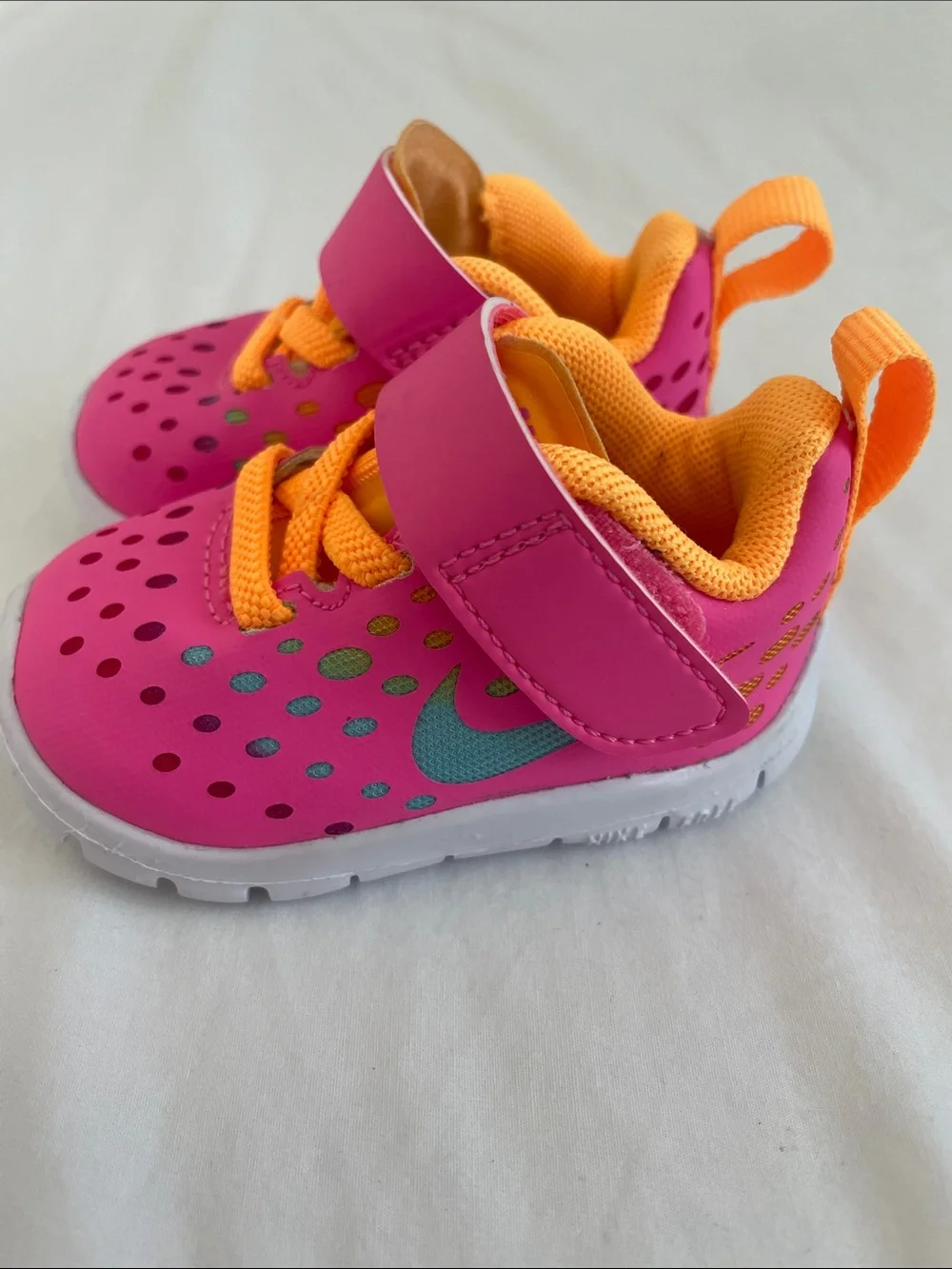 Nike Kids Pink and Orange Lightweight Sneakers